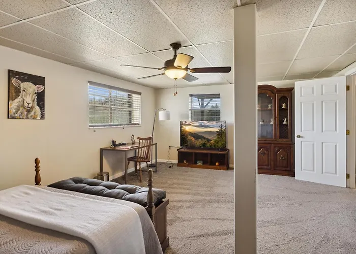 Modern Rustic Countryside Downstairs Guesthouse