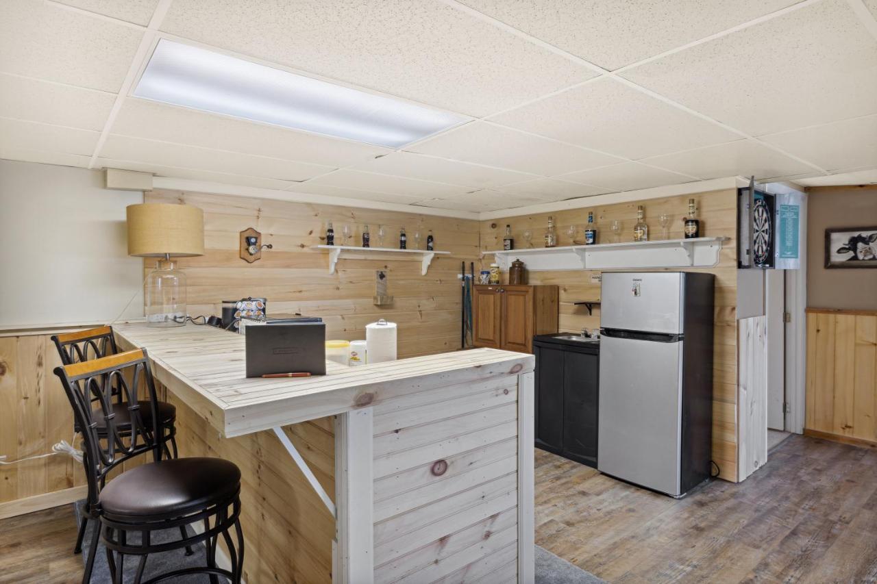 Modern Rustic Countryside Downstairs Hébergement de vacances Sevierville